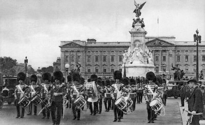 Guardie a The Mall, Londra, inizio XX secolo da Unbekannt