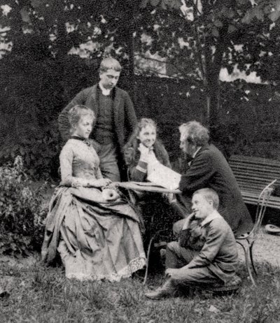Gustave Eiffel, ingegnere francese, con la sua famiglia, 1882 da Unbekannt