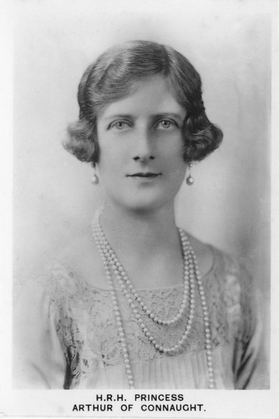 HRH Principessa Arthur di Connaught, 1937 da Unbekannt