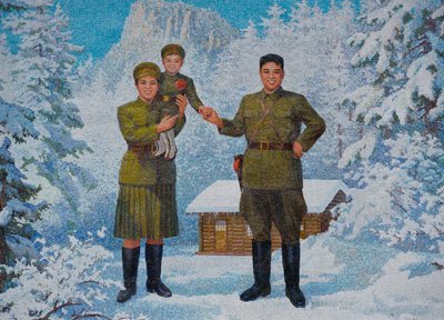 Famiglia felice. Kim Il-sung e sua moglie Kim Jong-suk con il figlio Kim Jong-Il, anni 