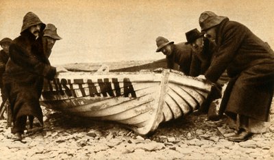 Recupero di una delle barche del Lusitania, Irlanda, maggio 1915, 1933 da Unbekannt