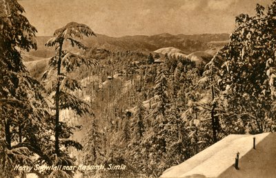 Forte nevicata vicino a Kasumti, Simla, c1918-c1939 da Unbekannt