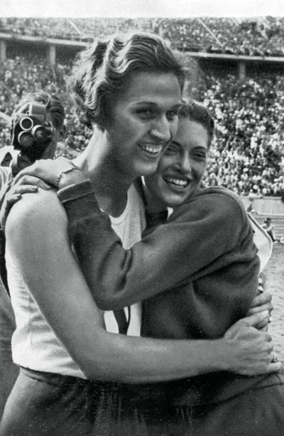 Helen Stephens e Alice Arden, atlete americane, Olimpiadi di Berlino, 1936 da Unbekannt