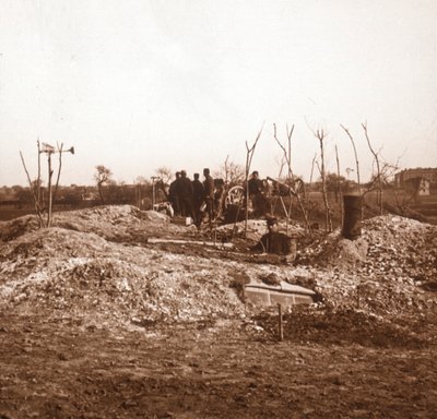 Batteria nascosta, c1914-c1918 da Unbekannt