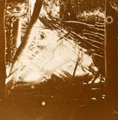Colpito da un cannone antiaereo automatico da 75, c1914-c1918 da Unbekannt