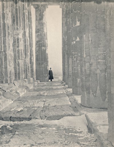 Nel portico del Partenone, 1913 da Unbekannt