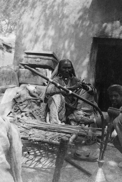 Donna indiana della casta più bassa, Howshera, 1917 da Unbekannt