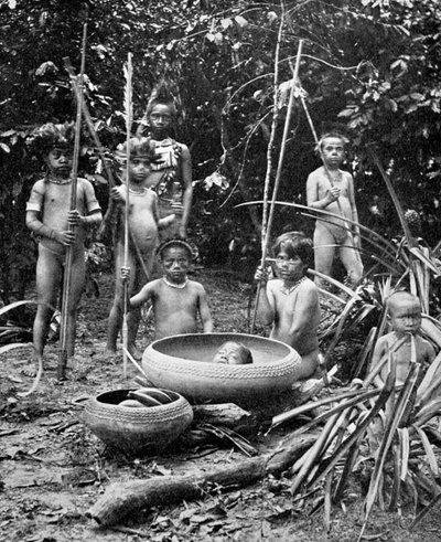 Indiani del fiume Putumayo con una testa decapitata, Amazzonia da Unbekannt