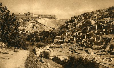 Gerusalemme - Valle di Cedron, Siloam e Mura della Città, c1918-c1939 da Unbekannt