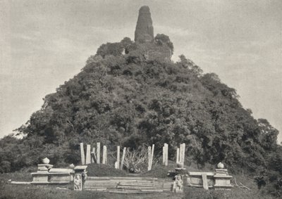 Jetawanarama Dagoba, la più giovane delle tre grandi Dagoba di Anuradhapura, fine del III secolo d.C. da Unbekannt