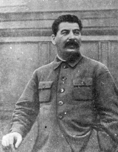 Josef Stalin, rivoluzionario comunista sovietico nato in Georgia e leader, anni 