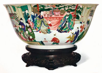 Ciotola Famille Verte del periodo Kangxi con una scena della corte imperiale, cinese, c1705 da Unbekannt