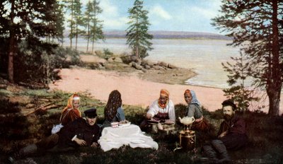Careliani che prendono il tè vicino a un fiume, vicino ad Arcangelo, Russia, c1930 da Unbekannt
