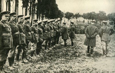 Re Giorgio V visita le forze alleate in prima linea, Prima Guerra Mondiale, 1915, c1920 da Unbekannt
