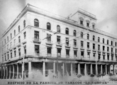 La Corona, fabbrica di tabacco, anni 