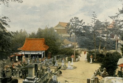 Le cimitero Kurodani a Kyoto, tombe scolpite da Unbekannt