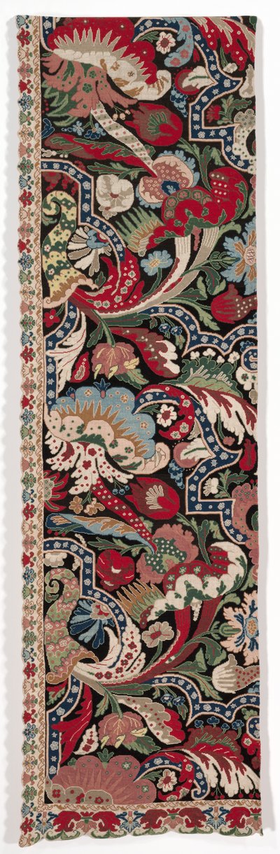 Metà sinistra di un paio di tendaggi da letto ricamati in stile Bizarre, 1710-1720 da Unbekannt