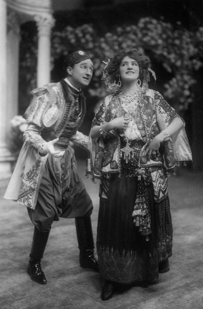 Lily Elsie e Joseph Coyne in La Vedova Allegra, c1907 da Unbekannt