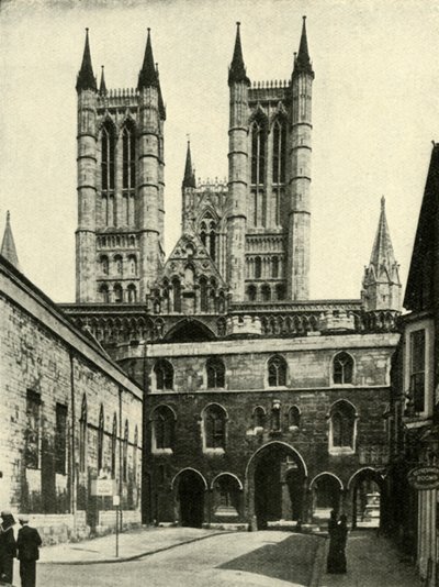 Cattedrale di Lincoln e The Exchequer Gate, c1948 da Unbekannt