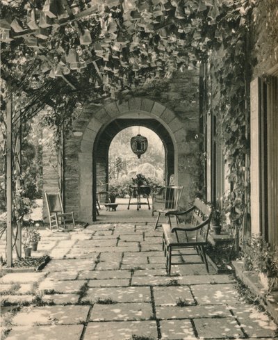 Terrazza vivente, Casa di campagna del Sig. W. Griffin Gribbel, Chestnut Hill, Philadelphia, c. 1928 da Unbekannt