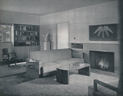 Soggiorno progettato da Honor Easton e Alyne Whalen in una casa a Los Angeles, 1942 da Unbekannt