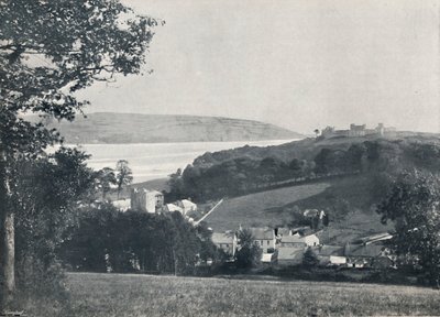 Llanstephan - Il villaggio e la collina coronata dal castello, 1895 da Unbekannt