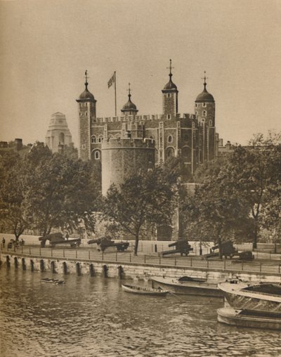 Gli edifici pubblici più antichi e più nuovi di Londra dal Tower Bridge da Unbekannt