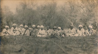 Lt. Smith e battitori - Caccia alla tigre di Budhapur, 1922 da Unbekannt