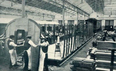 Costruzione di una Carrozza Ferroviaria, 1922 da Unbekannt