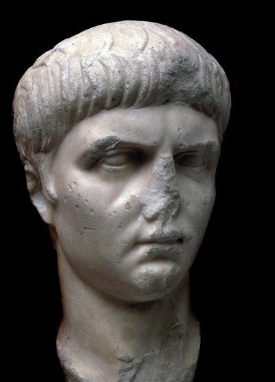 Busto ritratto in marmo dell