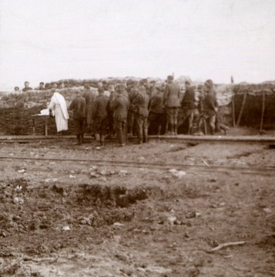 Messa nelle trincee, Pervijze, Fiandre, Belgio, c1914-c1918 da Unbekannt