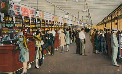 Mexicali Beer Hall, il bar più lungo del mondo, c1939 da Unbekannt