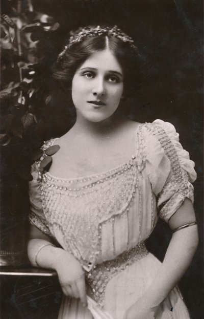 Miss Edna May, 1878-1948, c1930 da Unbekannt