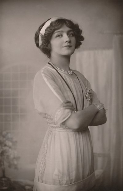 Miss Lily Elsie, 1886-1962, come Alice in The Dollar Princess, c1930 da Unbekannt