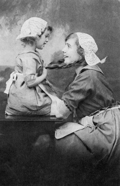 Madre e figlia, inizio XX secolo da Unbekannt