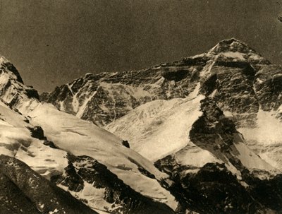 Monte Everest dal Campo Base, c1918-c1939 da Unbekannt