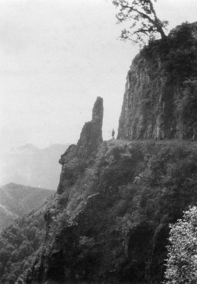 Montagne tra Kalsi e Chakrata, India, 1917 da Unbekannt