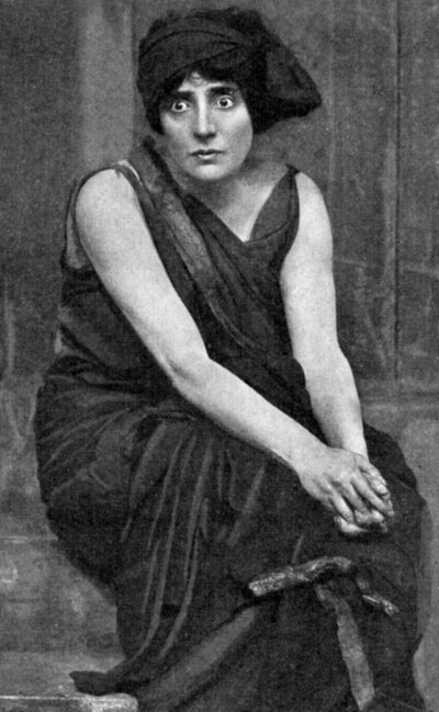 Mrs Patrick Campbell, attrice teatrale britannica, nel ruolo di Elettra, 1908, 1951 da Unbekannt