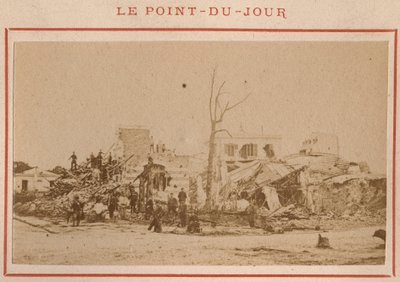 Comune di Parigi (1871): vista delle rovine nel quartiere Point-du-Jour a Parigi nel maggio 1871. Fotografia di Pierre Pepetit da Unbekannt