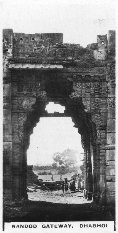Porta di Nandod, Dhabhoi, India, c1925 da Unbekannt