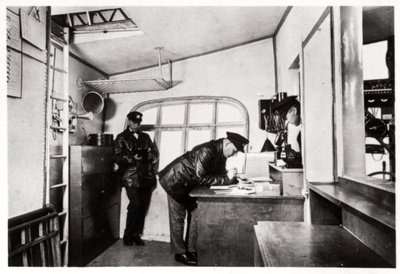 Sala di navigazione, Zeppelin LZ 127 Graf Zeppelin da Unbekannt