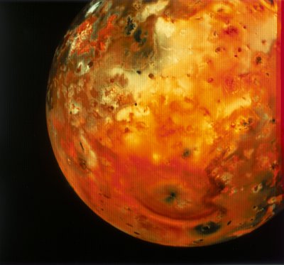 Vista quasi completa di Io, una delle lune di Giove, 1979 da Unbekannt