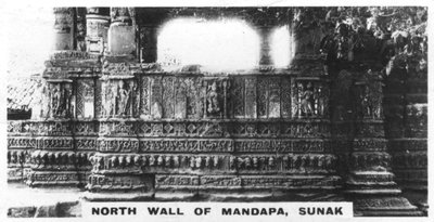 Parete nord del Mandapa, Sunak, India, c1925 da Unbekannt