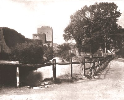 Vecchio fossato, Castello di Portchester, Hampshire, 1894 da Unbekannt