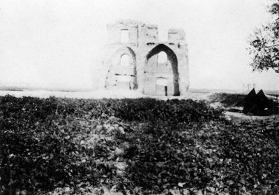 Vecchia rovina sulle rive del fiume Tigri, Mosul, Mesopotamia, 1918 da Unbekannt