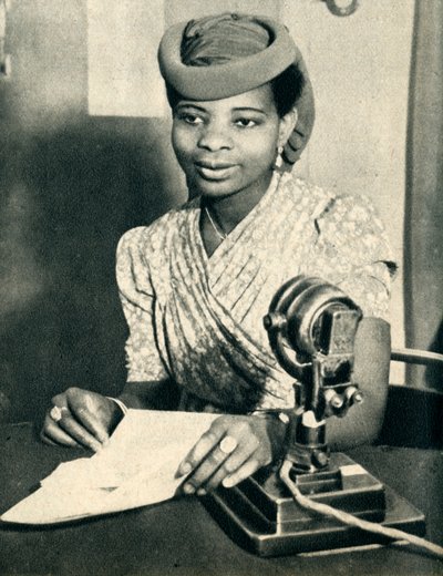 Omoba Adenrele Ademola, figlia di Alake di Abeokuta, Nigeria, chiama l