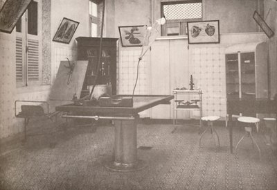 Sala operatoria del Servizio Medico-Legale, 1914 da Unbekannt
