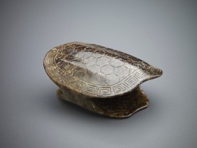 Ornamento a forma di guscio di tartaruga da Unbekannt