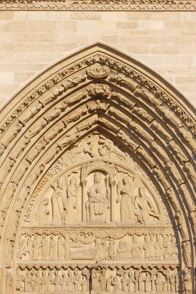 Cattedrale di Notre Dame di Parigi ala ovest: Porta di Sant