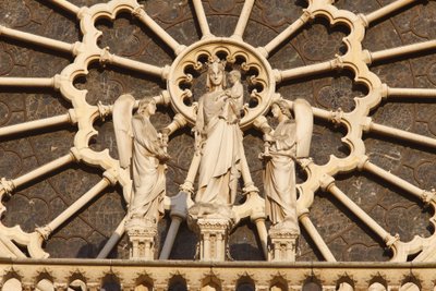Cattedrale di Notre Dame di Parigi ala ovest: Vergine e bambino e angeli, Parigi, Francia da Unbekannt